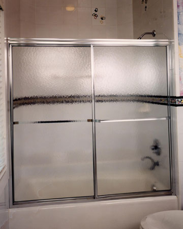 Classic By-Pass - Aquatex Glass with Silver Finish Classic By-Pass Aquatex Glass with Silver Finish